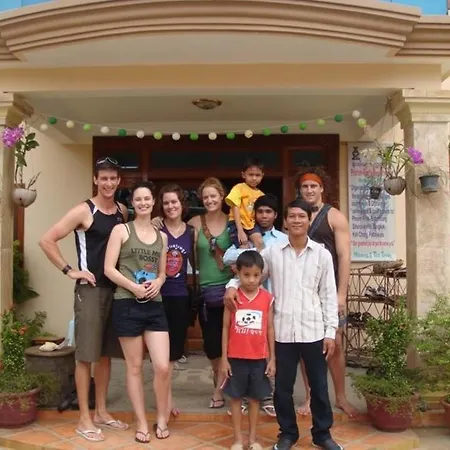 Prohm Roth Guesthouse